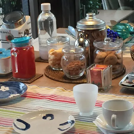 Rum i privatbostad La Mansarda Di Margherita